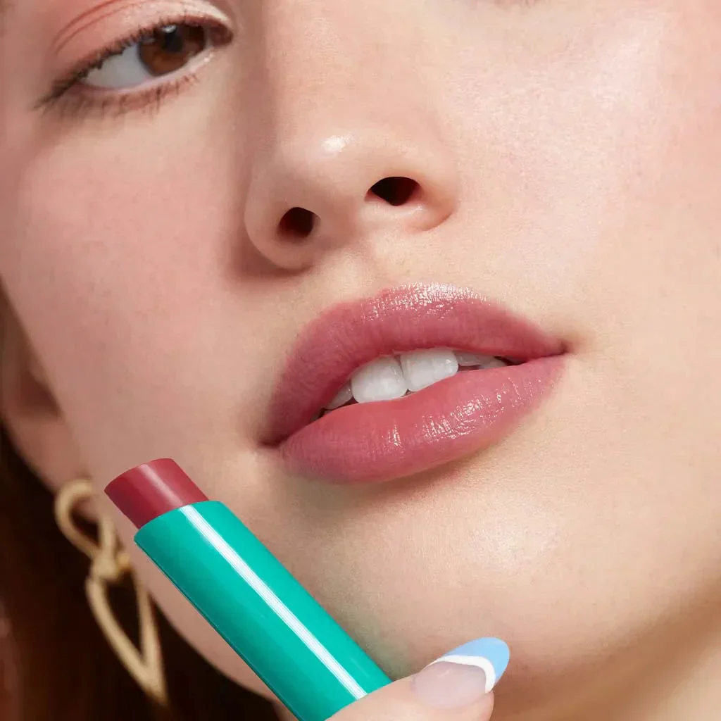 HydraGlow - 24 Stunden feuchtigkeitsspendende Lippenstiftfarbe (3 Stück) | 50% RABATT - Image 2