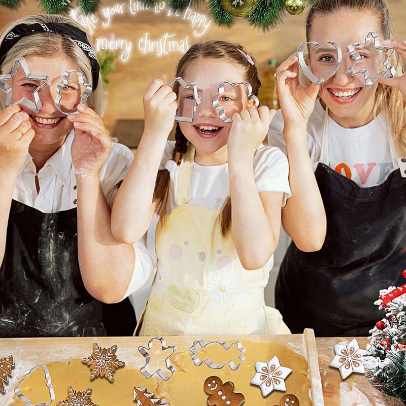 BakeJoy – 24-teiliges Edelstahl-Set Weihnachts-Ausstechformen - Image 2