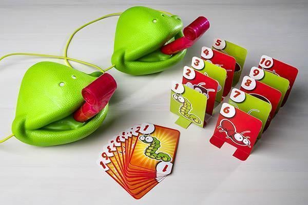 Chameleon Tongue – Das verrückte Familienspiel mit Zungen-Schießen - Image 7