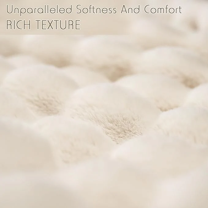 CosyLuxe – Kuscheldecke aus dickem Kaninchenplüsch & Milchsamt (inkl. 2 Kissenbezüge) - Image 5