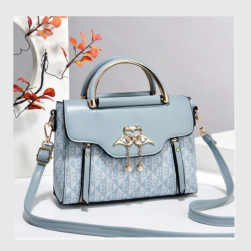 LuxeCarry – Elegante Schultertasche Damen | 50% RABATT - Image 3