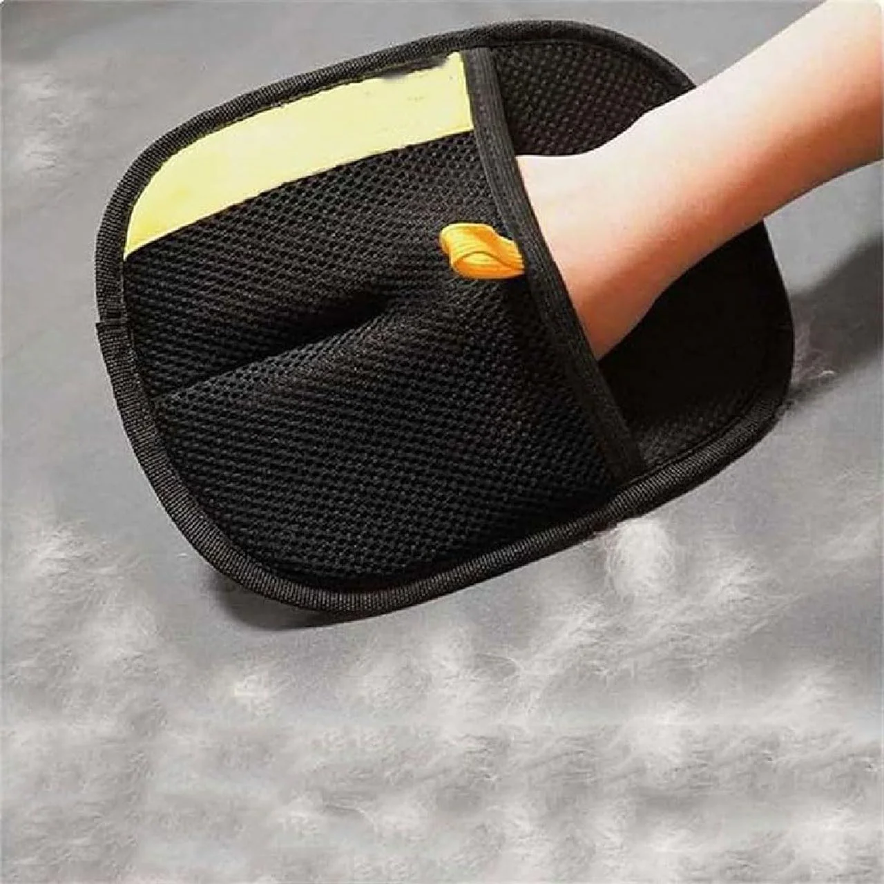 GroomyGlove – Antistatischer Handschuh zur Tierhaarentfernung | 1+2 GRATIS - Image 5
