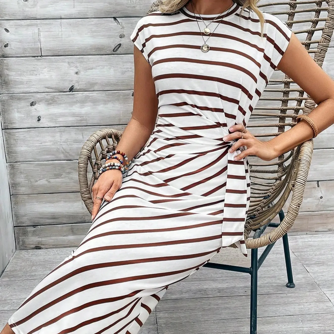 Leoparden-gestreiftes Maxikleid mit Farbblock und verstellbarer Taille - Image 10