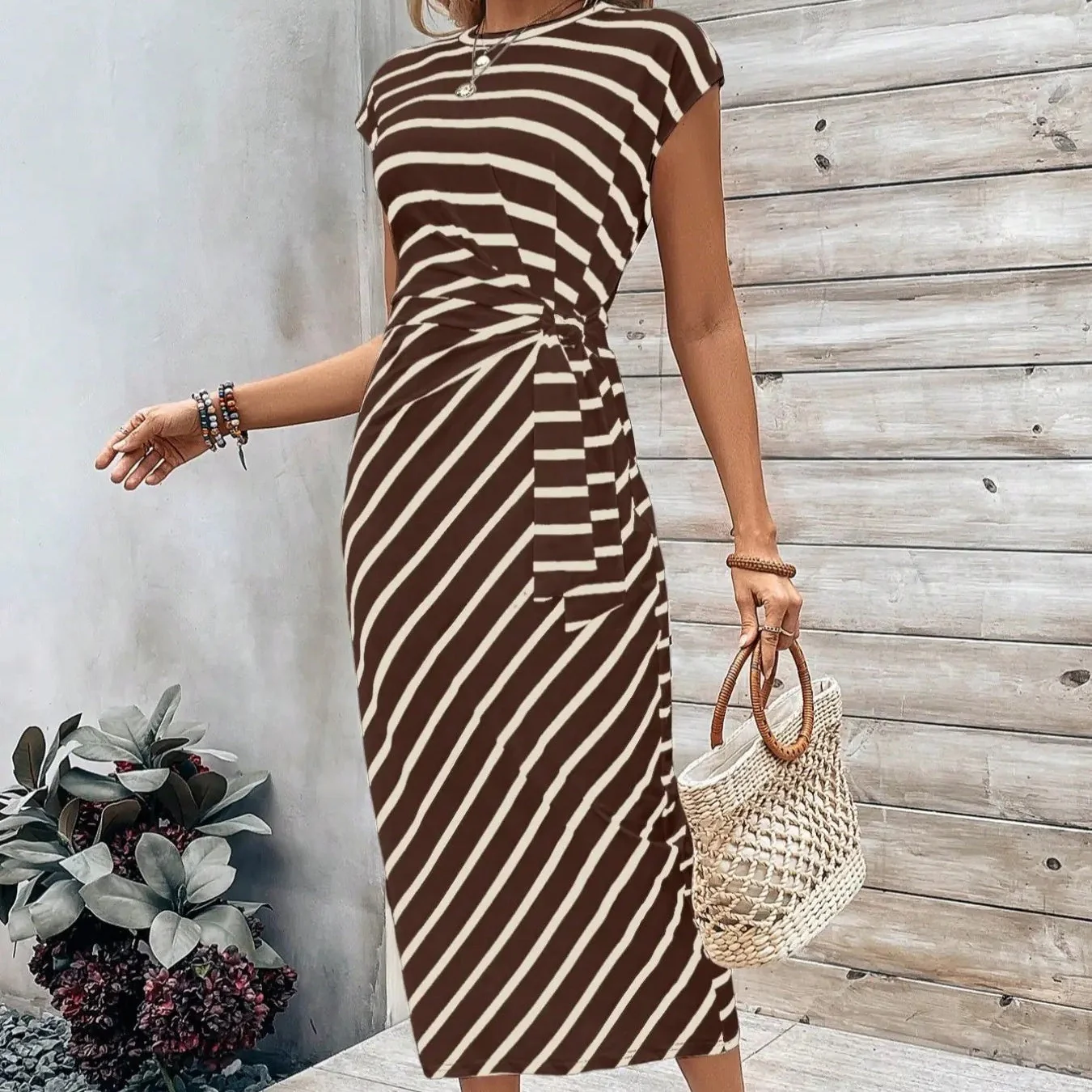Leoparden-gestreiftes Maxikleid mit Farbblock und verstellbarer Taille - Image 6