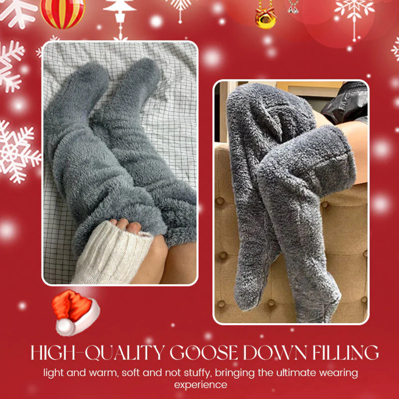 Mary — Gemütliche Kniehohe Gänsedaunensocken mit Verstecktem Geschenkfach - Image 21