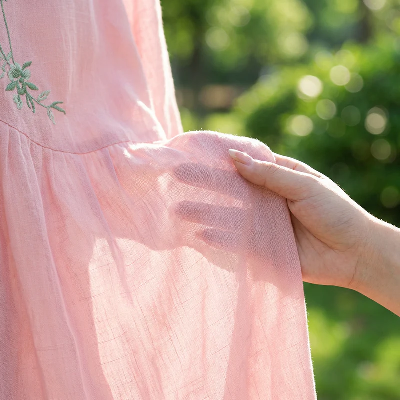 Maya – Legeres Midikleid mit zarter Stickerei - Image 4