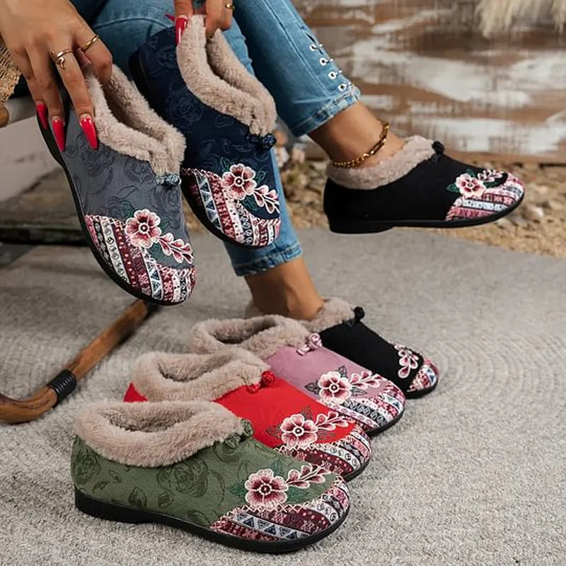 Sophie — Wärmeschuhe mit 3D-Stickerei und rutschfester Sohle - Image 8