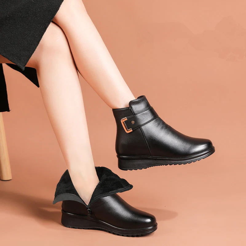 VelourStep – Aksamitne Lederschuhe mit Metallschnalle - Image 6