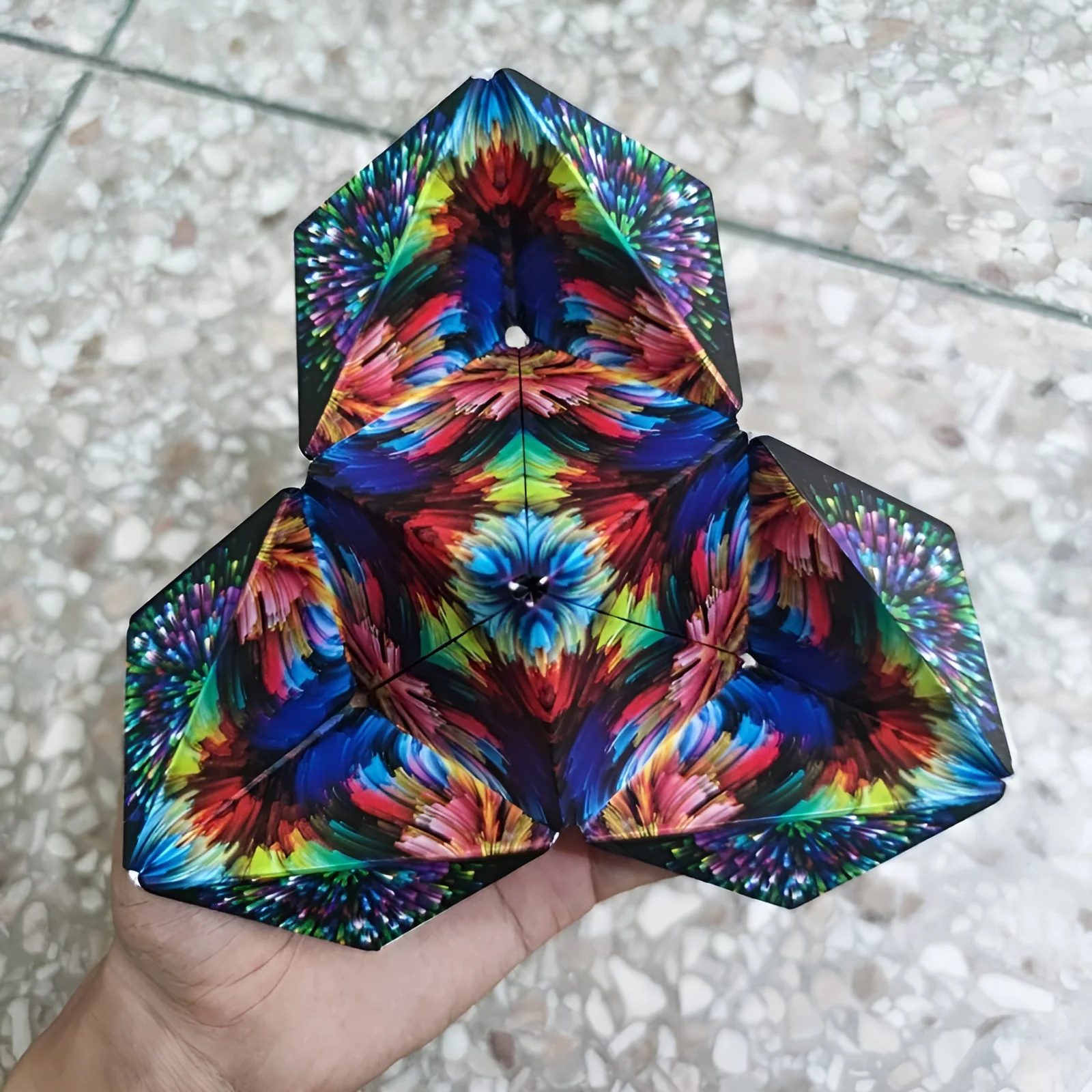 Shapemaster Cube - Veränderbarer magnetischer Zauberwürfel | 50% RABATT