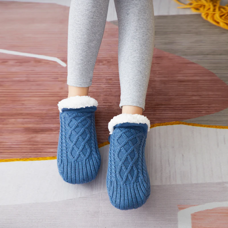 WärmeElegance - Flauschige Hausschuh-Socken - Image 16