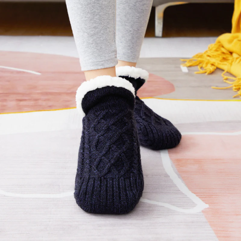 WärmeElegance - Flauschige Hausschuh-Socken - Image 7