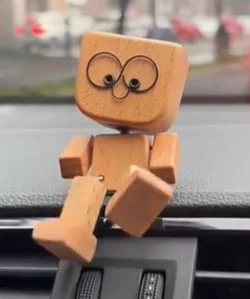 WoodieCharm – Handgefertigte Autofigur aus Holz | 50% RABATT - Image 6